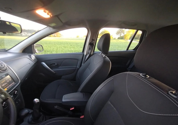 Dacia Logan cena 19900 przebieg: 143250, rok produkcji 2014 z Radzymin małe 137